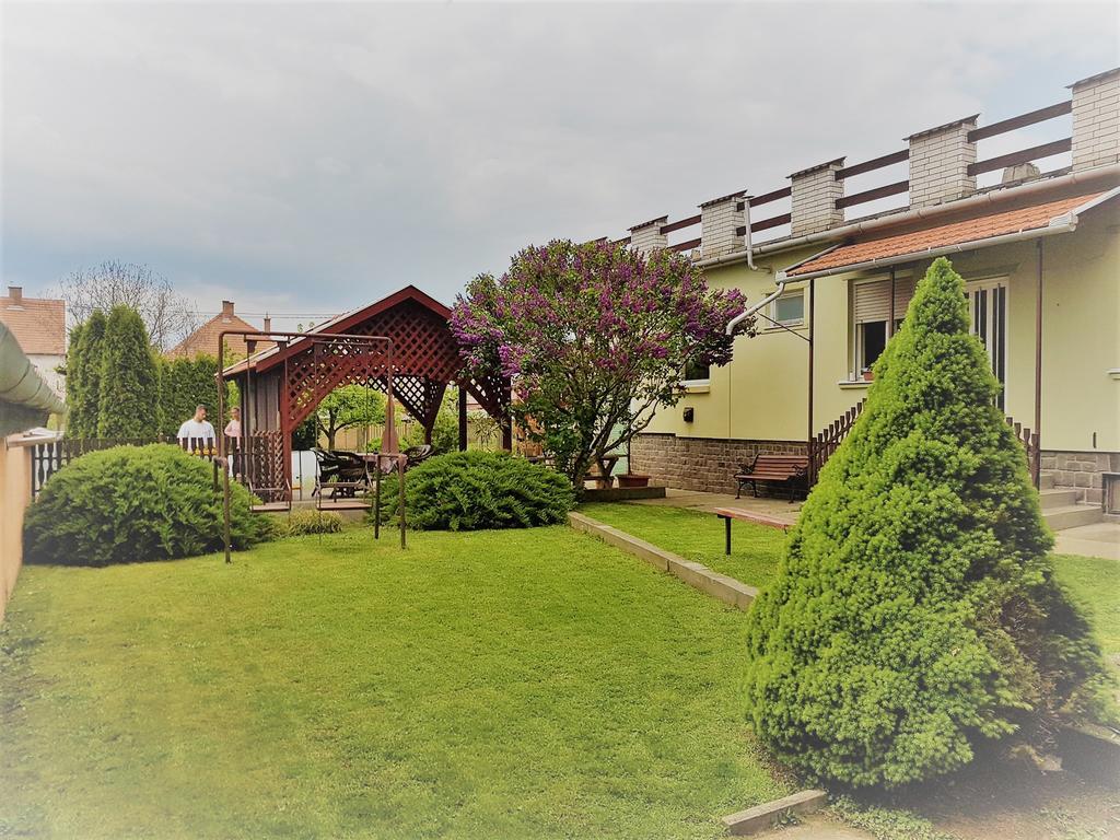 Kovacs Vendeghaz Apartment Mátraderecske Екстериор снимка