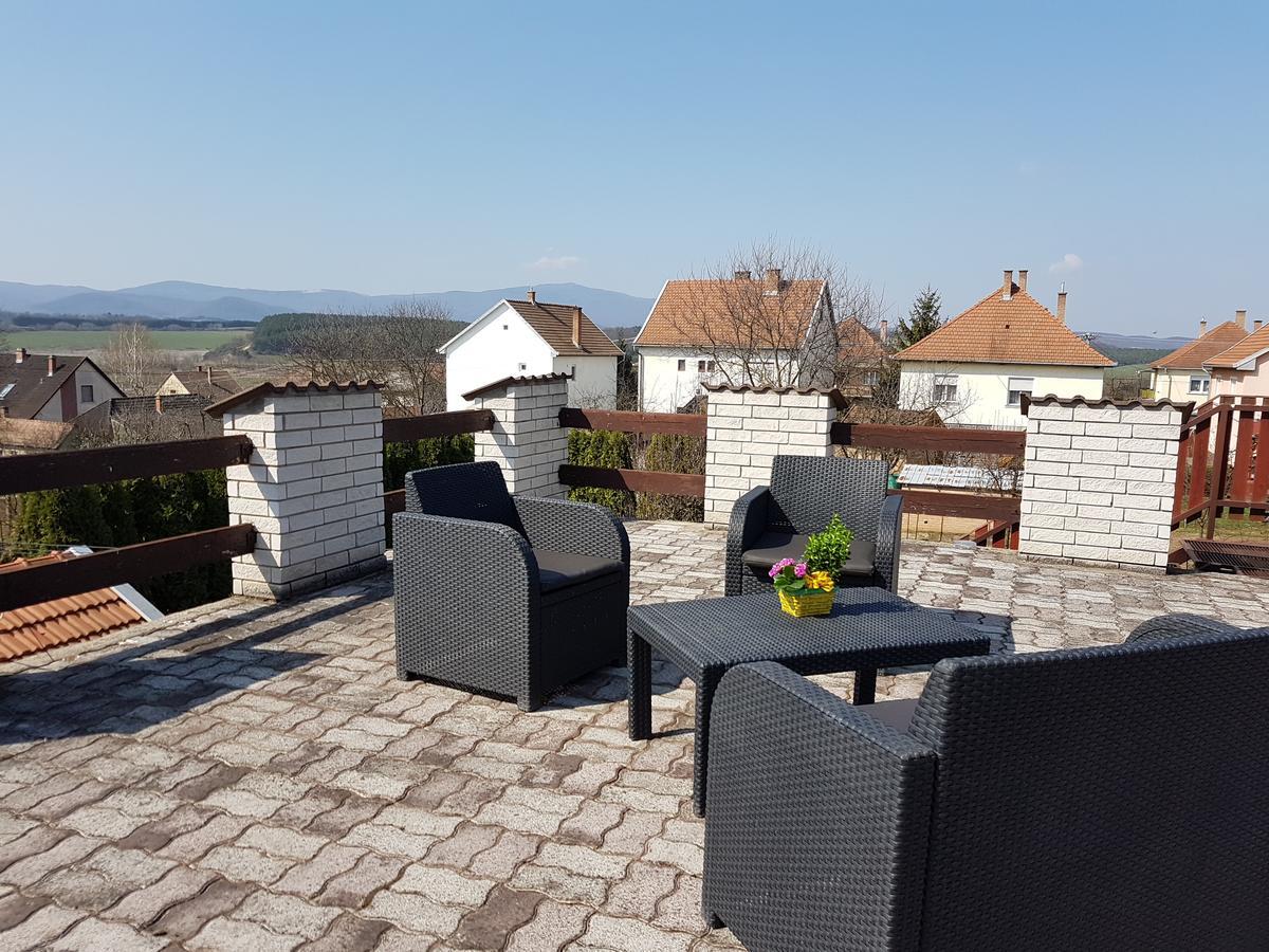 Kovacs Vendeghaz Apartment Mátraderecske Екстериор снимка